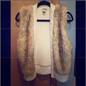 Faux Fur Vest - Forever 21